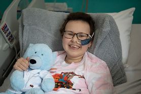 Lekarze twierdzili, że 13-latka umrze. Dzięki innowacyjnemu leczeniu pokonała raka