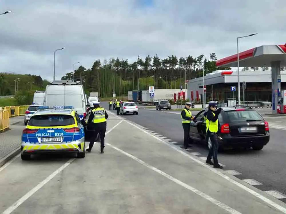 Zielona Góra. Na trasie S3 wpadł pijany kierowca audi