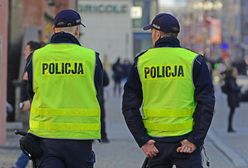 Interwencja policji w Katowicach. Agresywny mężczyzna miał dwa noże
