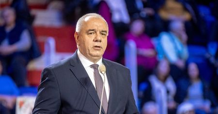 KGHM odpowiada ws. doniesień o produkcji zbrojeń. Głos zabrał też Jacek Sasin