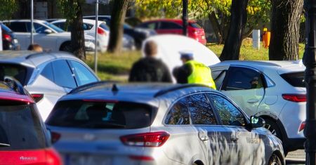 Wypadek na skrzyżowaniu Sienkiewicza i Ostatniej w Płocku. Poszkodowana 43-latka