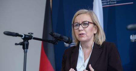Flota cieni Rosji. Rząd ostrzega przed zagrożeniem