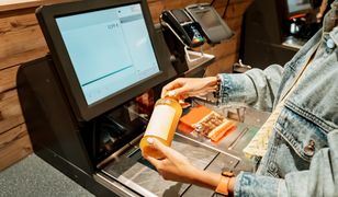 Aldi w Niemczech rezygnuje z kas samoobsługowych po miesiącu. "Za dużo kradną"