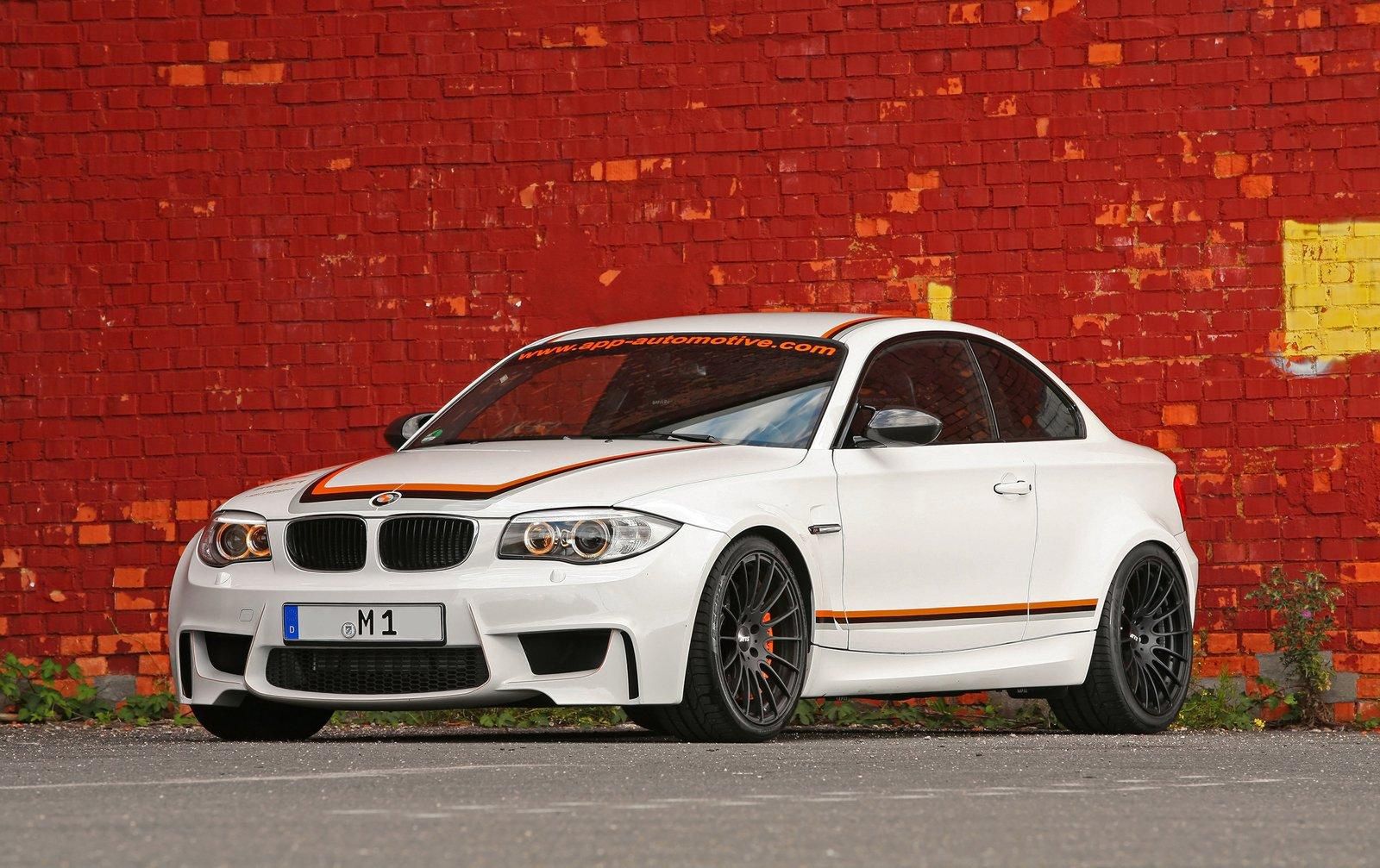 BMW 1 M APP
