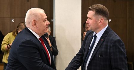 Czarnek ostro o komisji ds. wyborów kopertowych. Mówi, że to "cyrk"