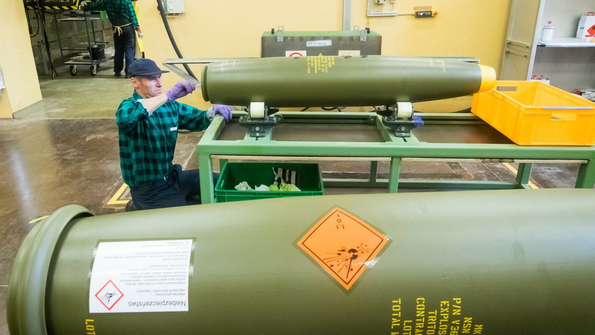 Nitro-Chem produkuje zarówno trotyl, jak i pociski bomb dla F-16