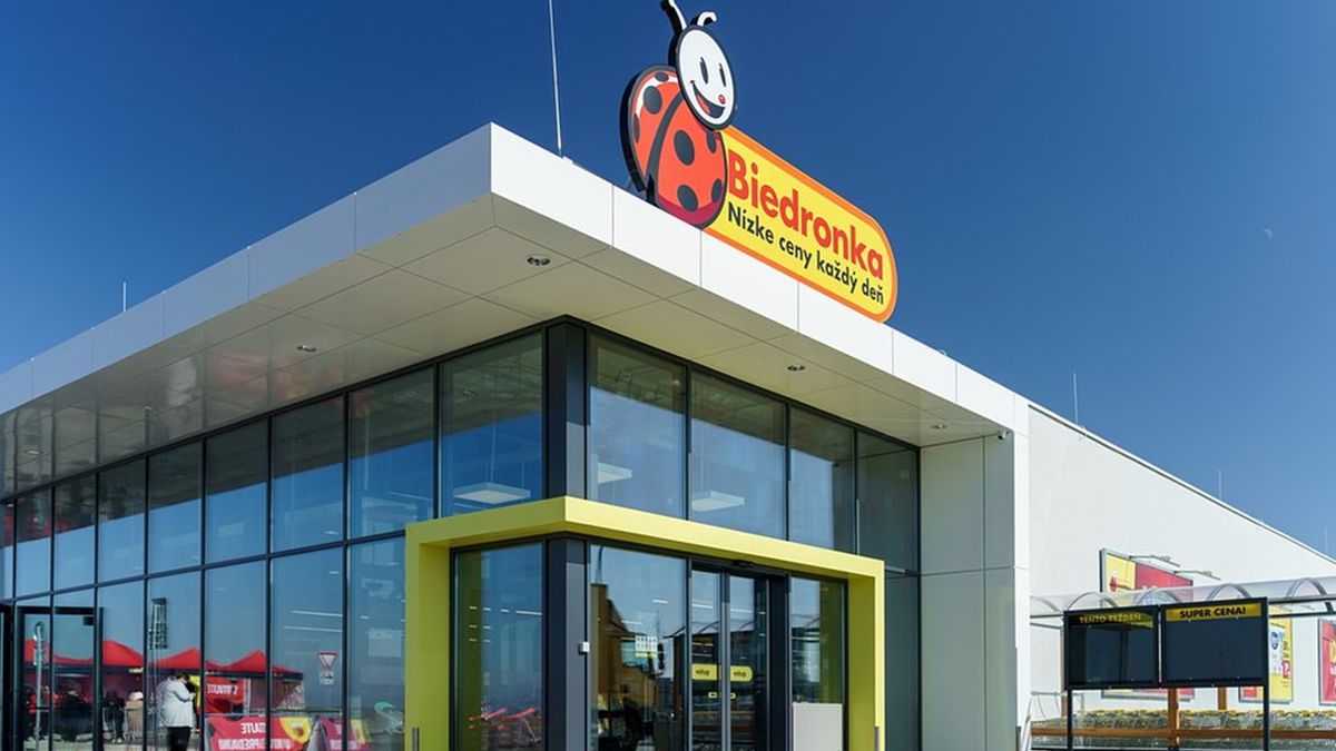 Ile zarabiają słowaccy kasjerzy w Biedronce?  