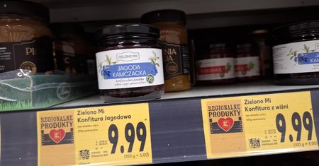 Słoiczek mieści się w dłoni, a kosztuje 10 zł. Co kryje konfitura z Kauflandu?
