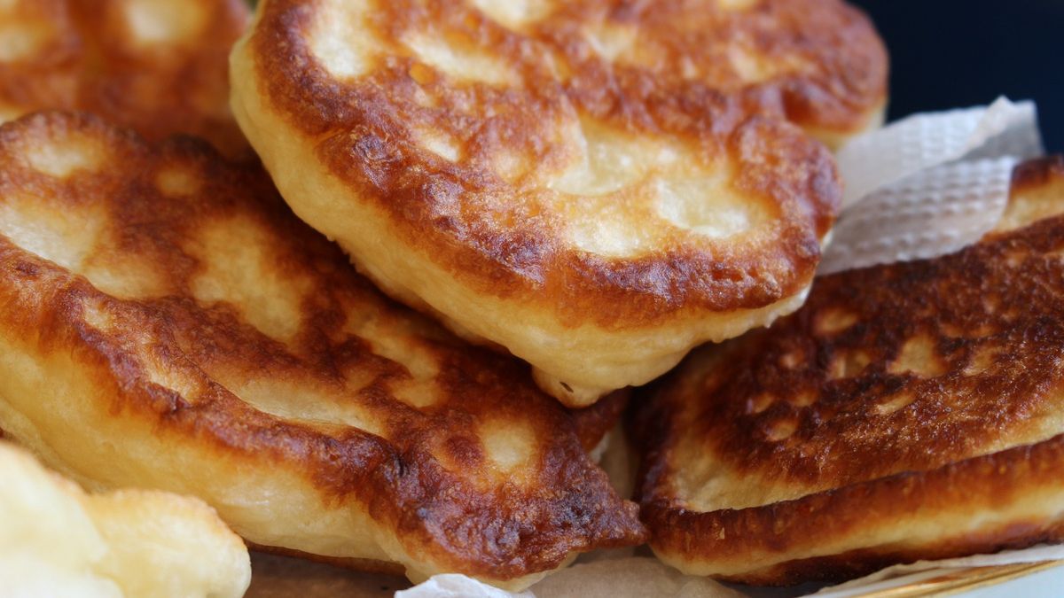 Tureckie placki drożdżowe