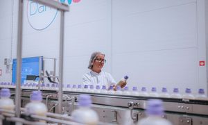Nutricia zwiększa dostępność żywienia dojelitowego. Produkty z Polski trafiają do pacjentów z całego świata.
