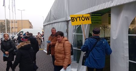 Przyjechali świętować z Rydzykiem. Tusk to ich wróg