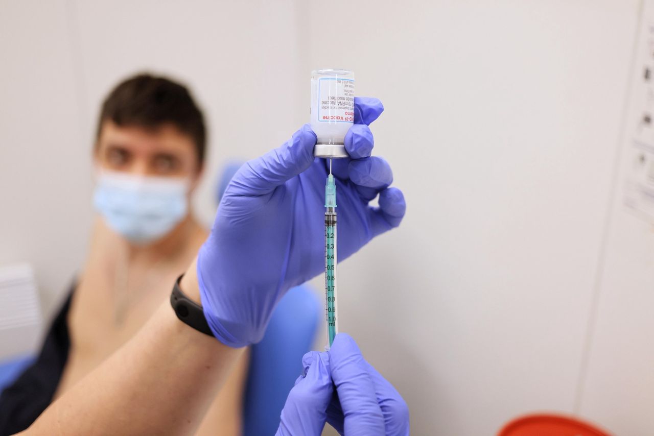 Zmiany w szczepieniach. Dotyczą konkretnych osób. Wchodzą w życie 17 maja