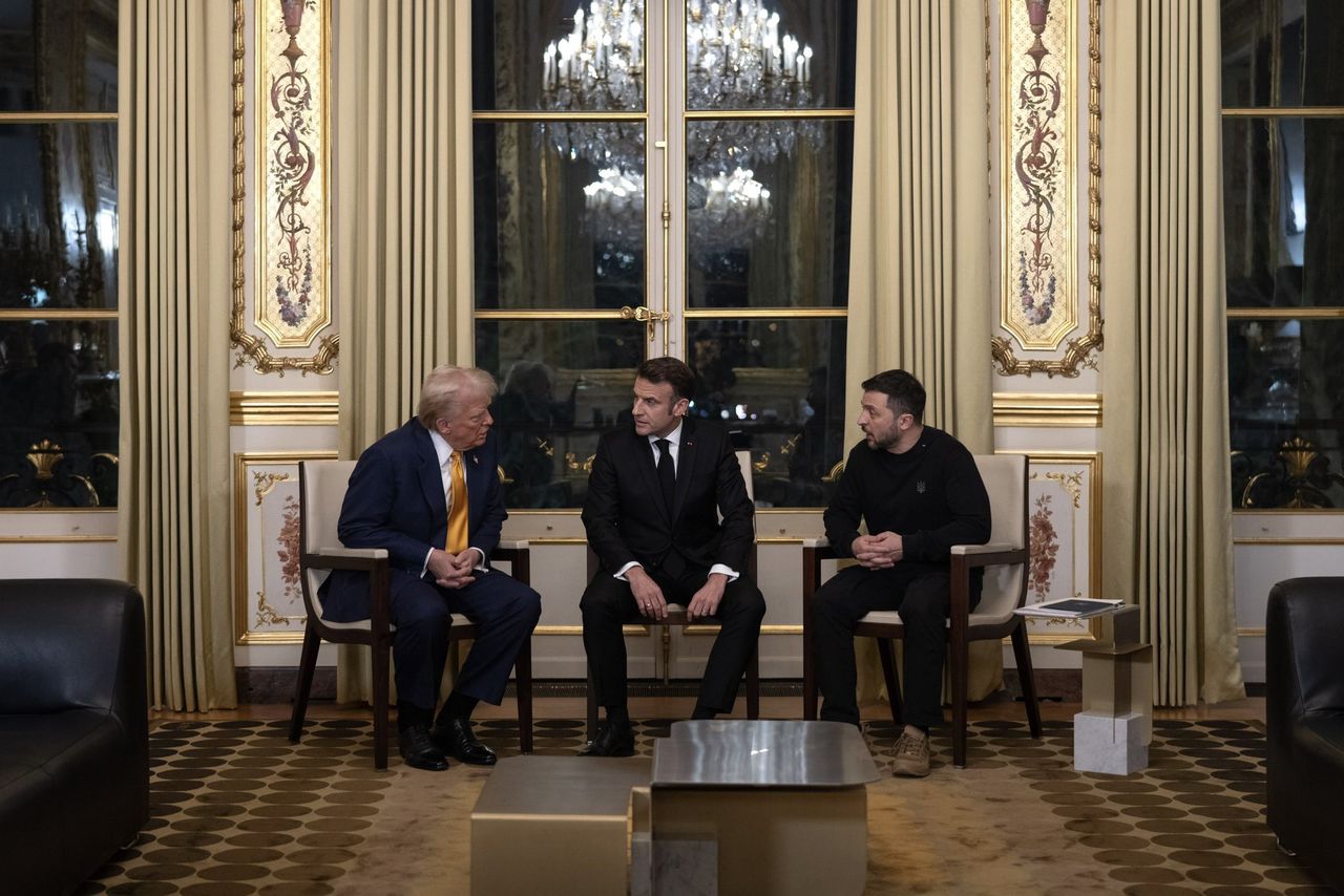 Trump, Macron, Zełenski meeting in Paris