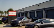 Tesla na celowniku. Pokazał, jak zdalnie dało się otworzyć samochody