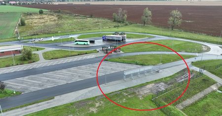 Stawiają je przy autostradach. Są kluczowe dla bezpieczeństwa