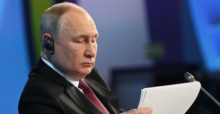 Pierwsza zagraniczna podróż Putina. Tam może czuć się bezpieczny