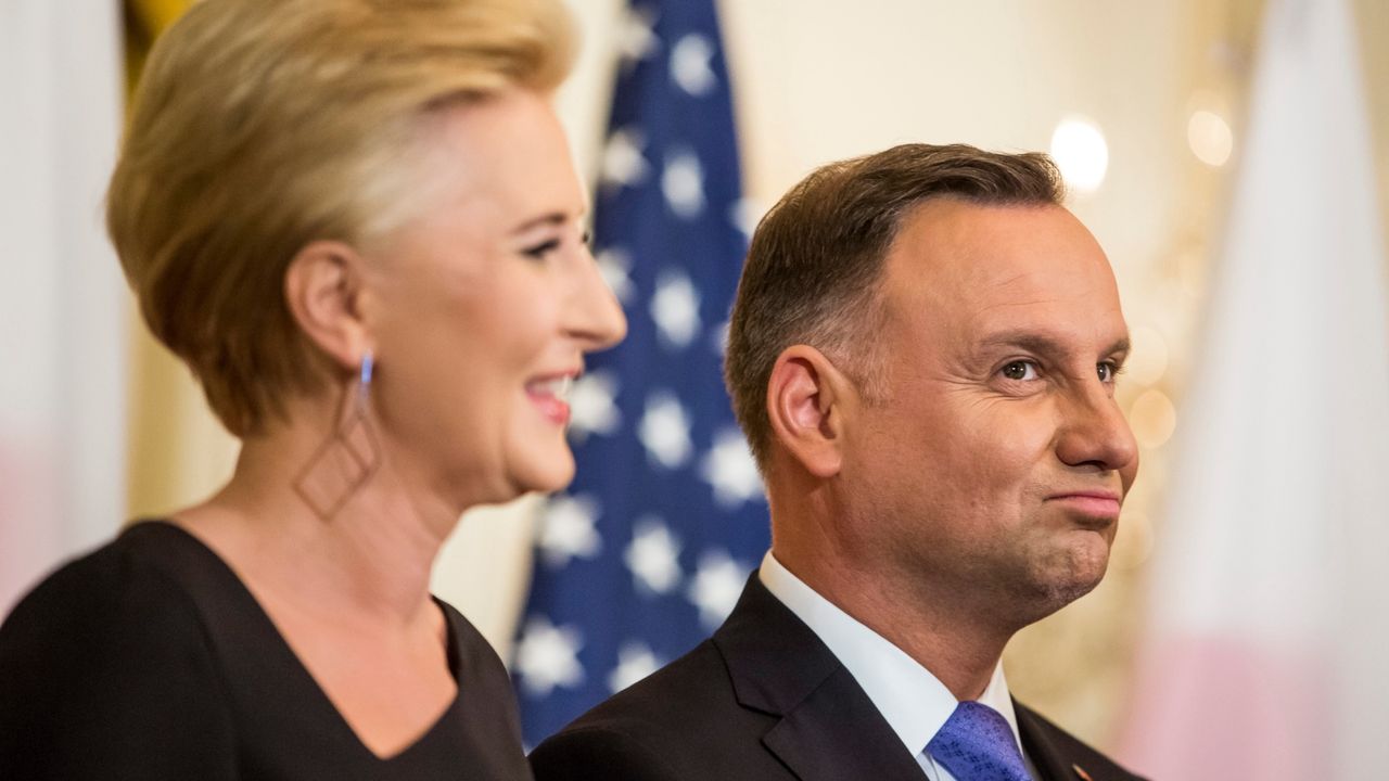 Andrzej Duda z żoną nad polskim morzem. Paparazzi zrobili im zdjęcia