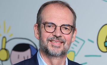 Prawie 10 mln zł za akcje. Szef finansów Allegro na pożegnanie sprzedaje