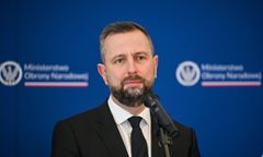 Rząd zgodny ws. obecności polskich wojsk na Grenlandii. Szef MON wyjaśnia