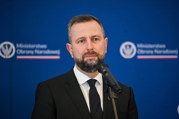 Rząd zgodny ws. obecności polskich wojsk na Grenlandii. Szef MON wyjaśnia