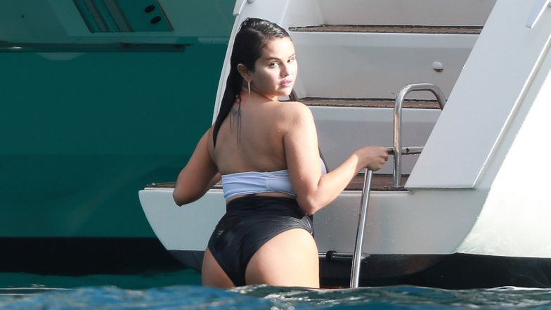 Selena Gomez z Brooklynem Beckhamem i Nicolą Peltz w Meksyku