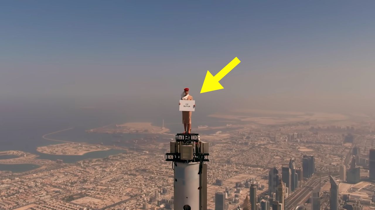 Kobieta na szczycie Burdż Chalifa. To nie montaż, ani efekty