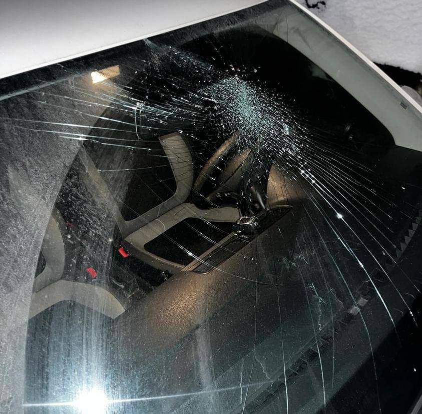Skoda Fabia Pani Eweliny czeka na wymianę szyby. Koszt to prawie 900 zł.