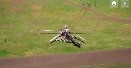Brawurowy atak Ukraińców. Zniszczyli rosyjskie śmigłowce dronami z 150 km