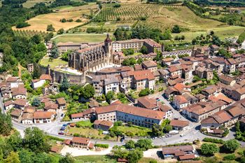 Francuzi wybrali najpiękniejszą wioskę. Odpoczniesz tu bez tłumów