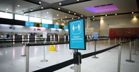 Unijne "certyfikaty covidowe" dla podróżnych. Co zagwarantują?