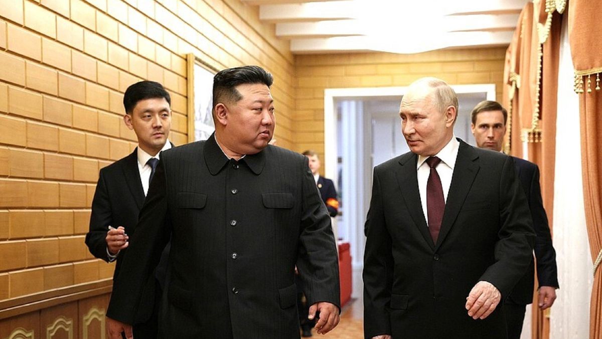 Russian President Putin arrives in North Korea for 1st official visit in 24 yearsPYONGYANG, NORTH KOREA - JUNE 18: (----EDITORIAL USE ONLY - MANDATORY CREDIT - ' KREMLIN PRESS OFFICE / HANDOUT' - NO MARKETING NO ADVERTISING CAMPAIGNS - DISTRIBUTED AS A SERVICE TO CLIENTS----) Russian President Vladimir Putin meets with Chairman of State Affairs of the Democratic People's Republic of Korea (DPRK) Kim Jong-un upon his invitation in Pyongyang, North Korea on June 18, 2024. (Photo by Kremlin Press Office/Anadolu via Getty Images)Anadoludprk, official meeting, pyongyang airport, russian president, state affairs of the democratic people's republic of korea, chairman of state affairs of the democratic people's republic of