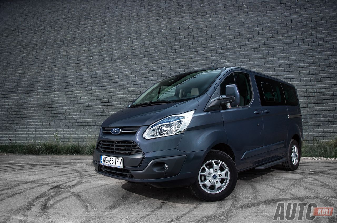 Ford Tourneo Custom 2,2 TDCi Titanium (fot. Mariusz Zmysłowski)