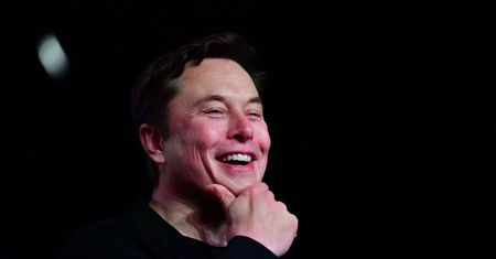 Elon Musk sprzeda akcje Tesli. Zdecydowali użytkownicy Twittera