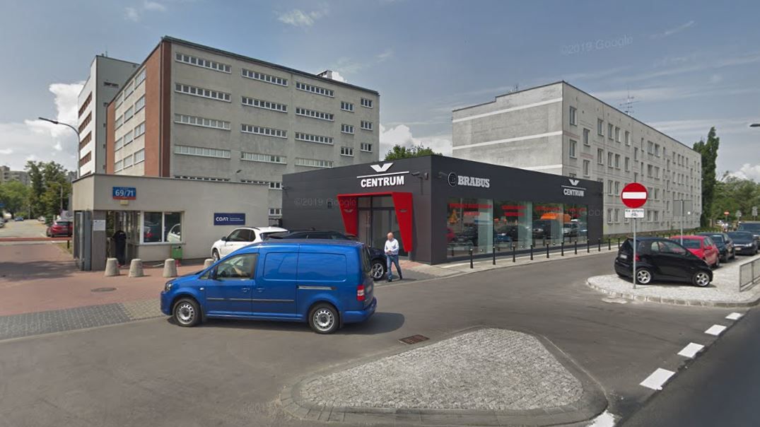 VCentrum poszerza swoją ofertę o obsługę aut marki Tesla.