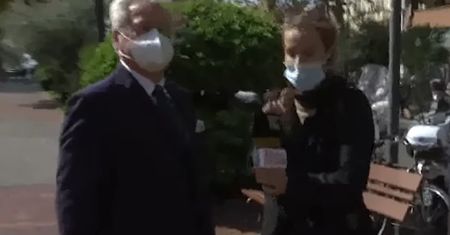 Zaskakująca scena podczas wywiadu na żywo. Burmistrz padł ofiarą złodzieja