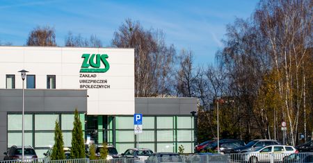 ZUS ostrzega przed fake newsami. Chodzi o świadczenia dla Ukraińców