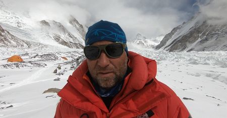 Lekarz na pustkowiu. Narodowa Wyprawa Zimowa na K2