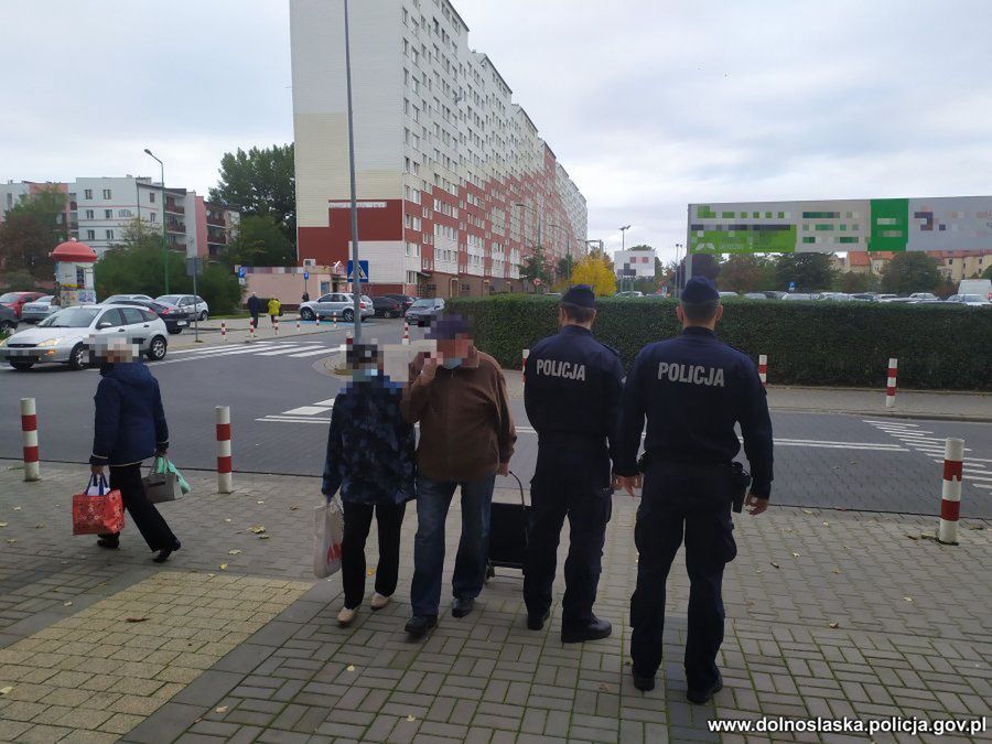 Koronawirus w Polsce. Nie nosimy maseczek. Policja wystawiła 22 tys. mandatów