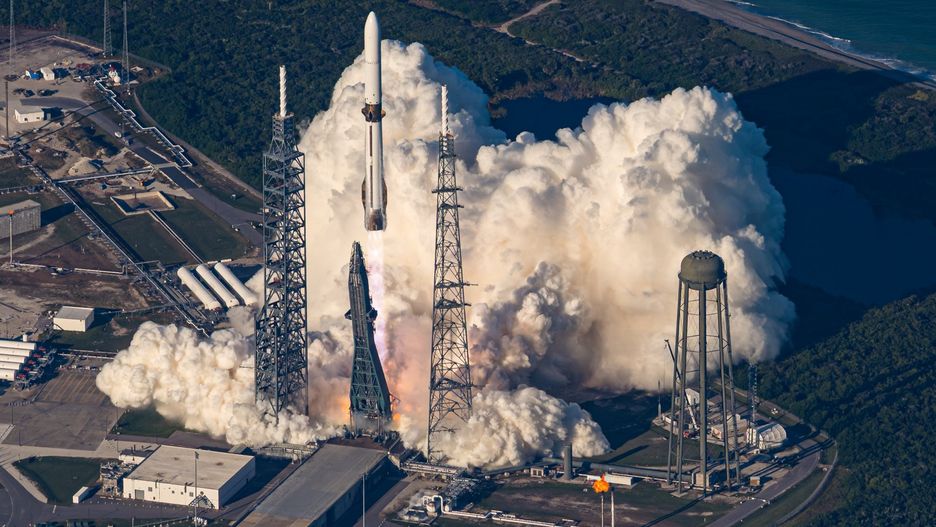 Start rakiety New Glenn i misji ESCAPADE