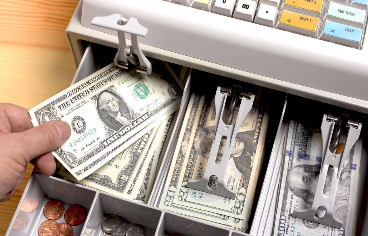 Tanzania shifts to local shilling in bid against dollar dominance