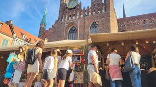 Ostatnie dni jarmarku. Poszła i po latach spełniła swoje marzenie