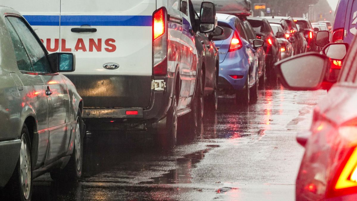 Reporter archiwum 2025 09
12.09.2025 Lodz. Lodz najbardziej zakorkowanym miastem w Polsce. N/z w korku na ulicy Pabianickiej utknal ambulans. Fot. Piotr Kamionka/REPORTER
Piotr Kamionka/REPORTER