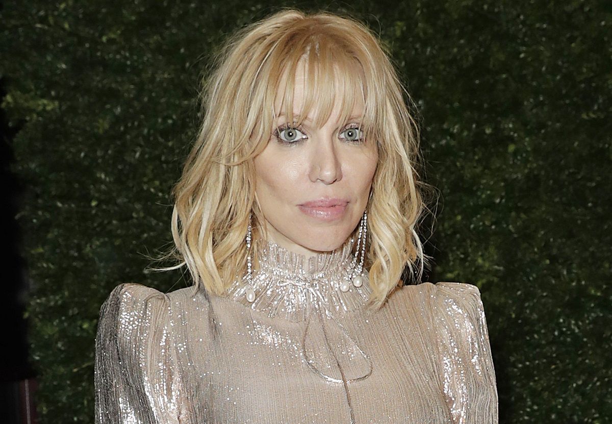 Courtney Love nie ma jeszcze 60 lat. A otrzymała szczepionkę, rzecznik tlumaczy