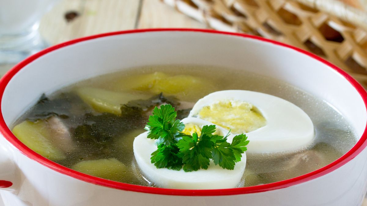 Zupa z pokrzywy - Pyszności