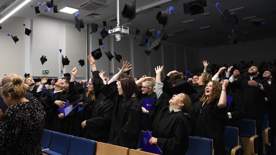 Uroczyste wręczenie dyplomów ukończenia studiów w PANS we Włocławku.