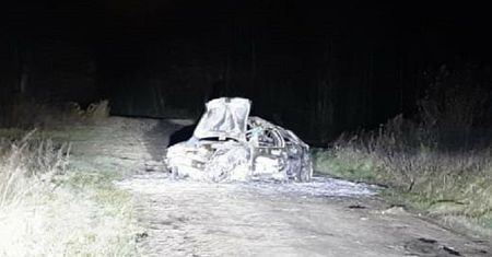 Straż Graniczna zatrzymała 17-letniego kierowcę. Wtedy auto zapłonęło