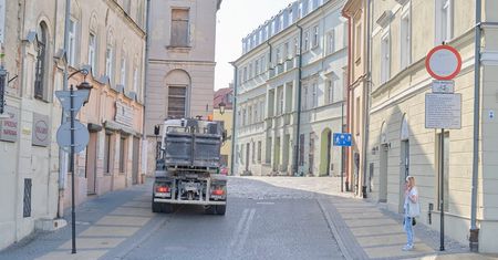Kamery przypilnują, czy legalnie wjechałeś na Stare Miasto. Nie masz pozwolenia? Dostaniesz mandat