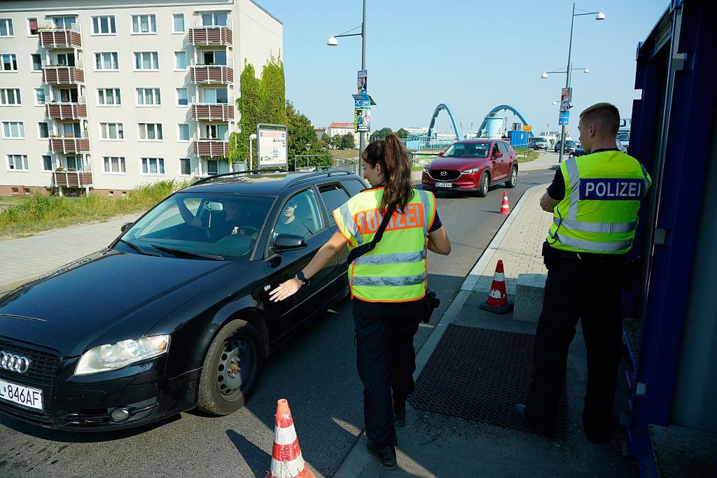 Niemiecka kontrola na moście nad Odrą 