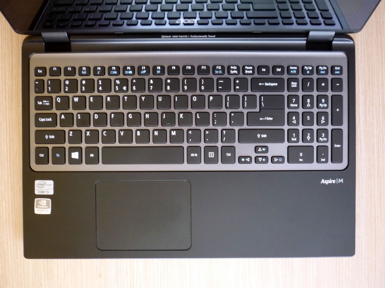 Acer Aspire M3 Touch - klawiatura i touchpad
