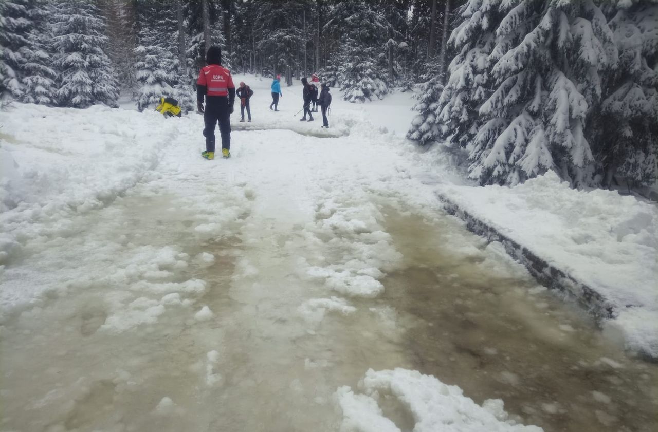 Sytuacja na niebieskim szlaku jest niebezpieczna